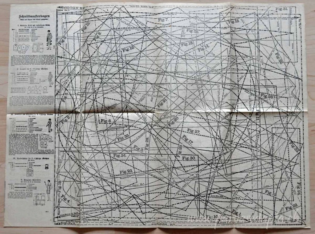 it is quite small compared to younger pattern sheets, as you can imagine this leads to problems with larger pieces.