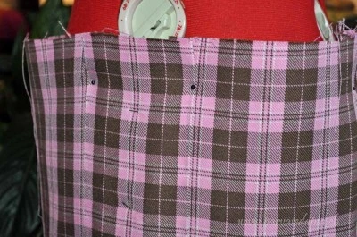 the pleat in the centre front